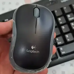 Logitech Mk270 Desktop یکی از پرفروشترین محصولات لاجیتک میباشد.